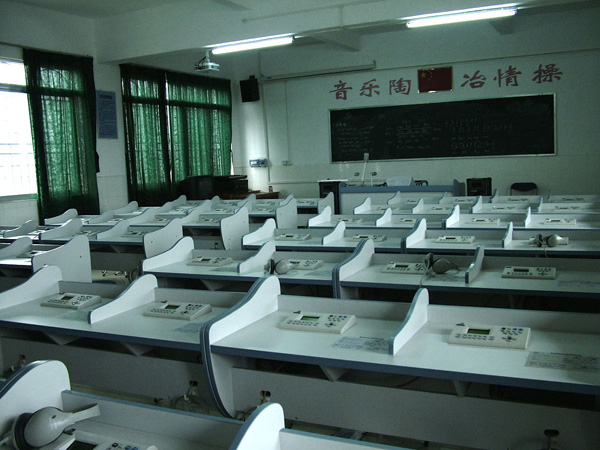 數(shù)字語音室、模擬語音室