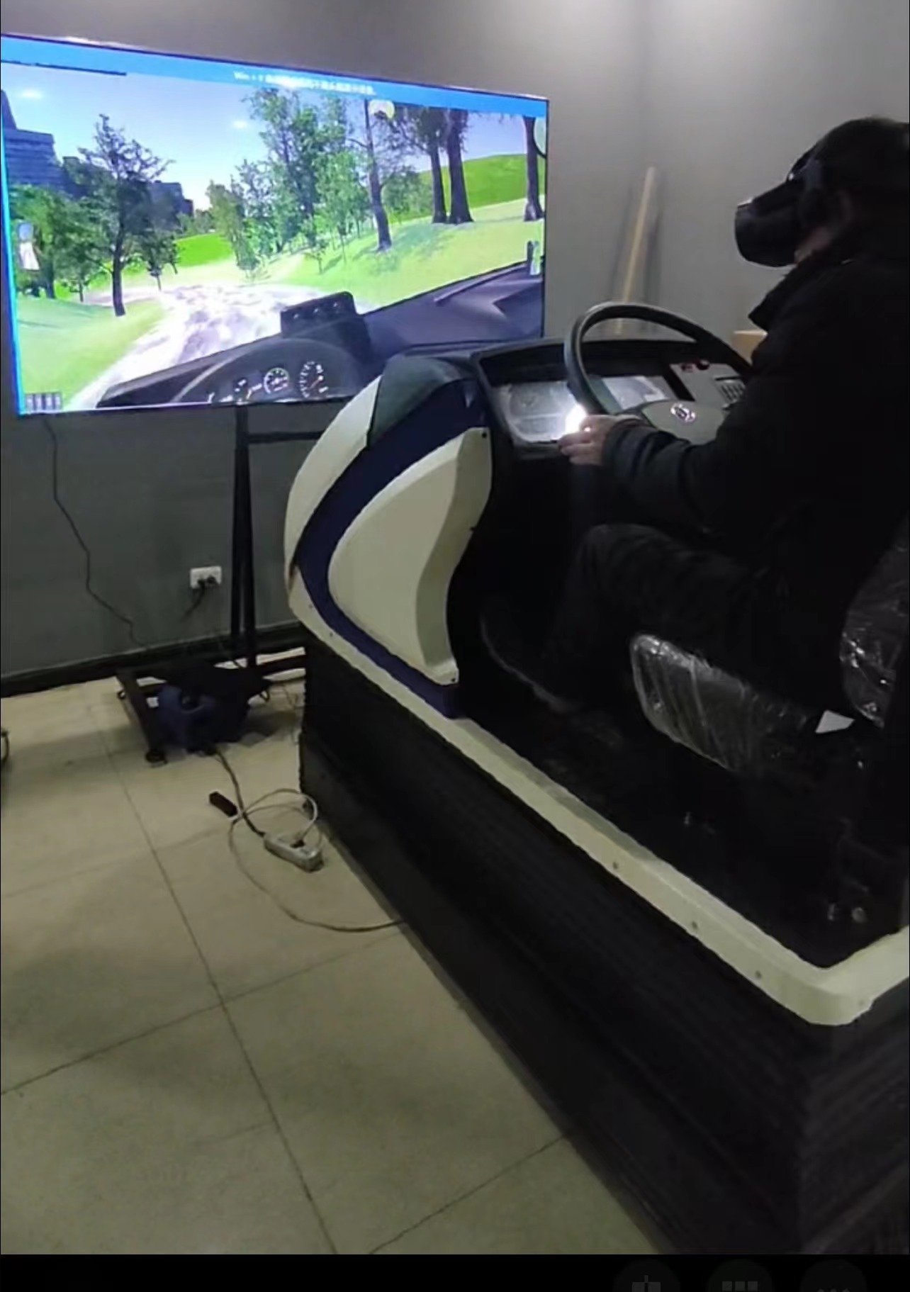 VR汽車駕駛模擬器